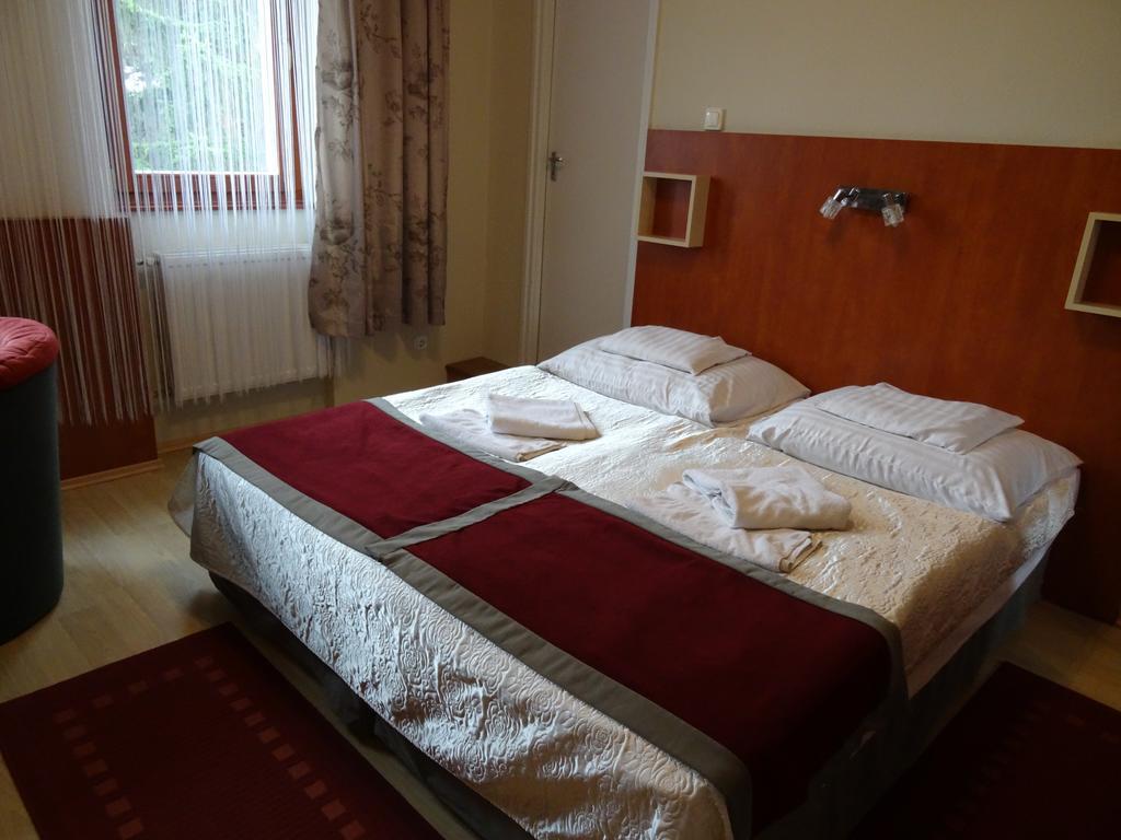 Fortuna Hotel Miszkolc Pokój zdjęcie