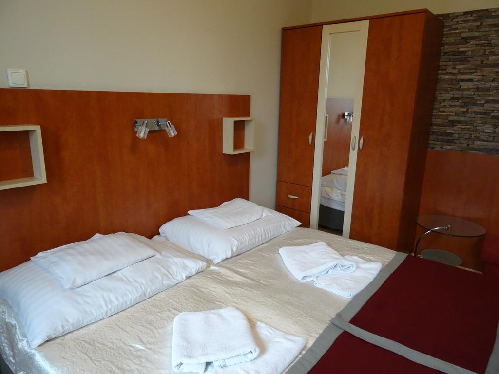 Fortuna Hotel Miszkolc Pokój zdjęcie